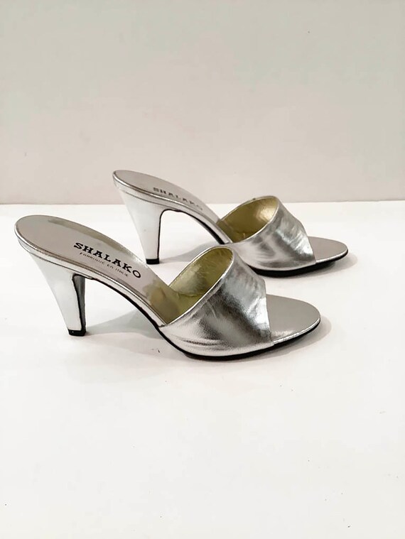 Marilyn sales shoes online