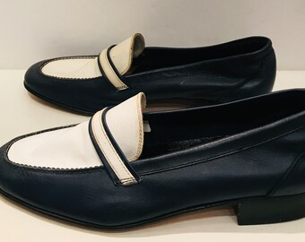 Vintage mocassins en cuir bleu et blanc neuve - 100% cuir /fabrication Italienne .k/taille UE 39,5 US 6.5 UK 5.5
