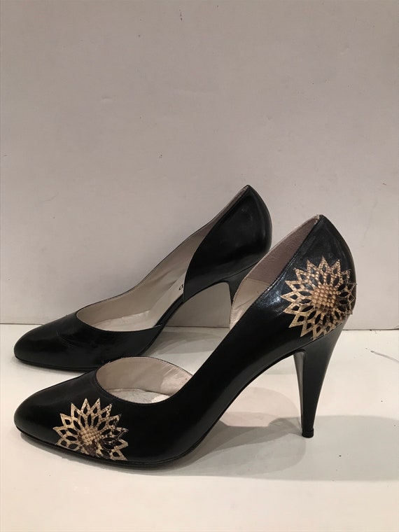 New and vintage Italian pumps in black leather an… - image 7