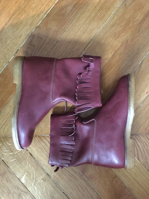 New flat boots with fringes in burgundy leather/M… - image 3