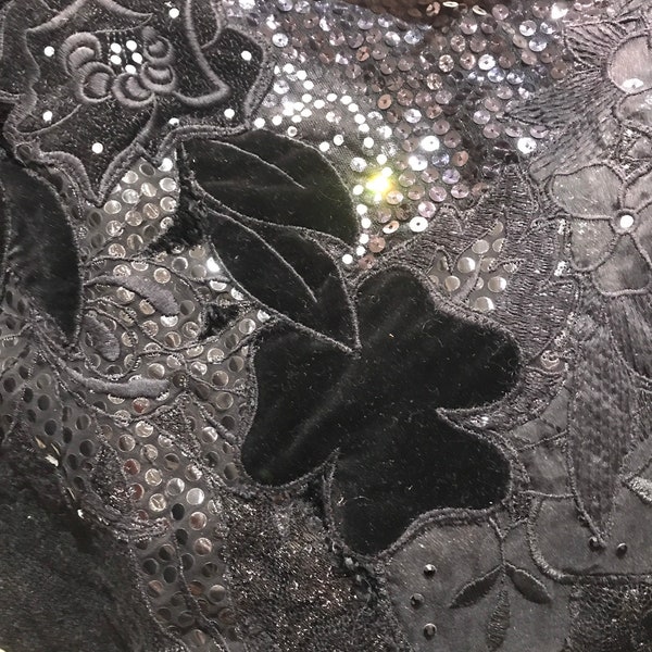 Des années 1980, pull en viscose-Lin - coton en noir des motifs composés de strass, sequins et daim fabrication italienne,EdmondK