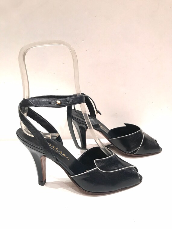 Navy blue patent leather deals sandals