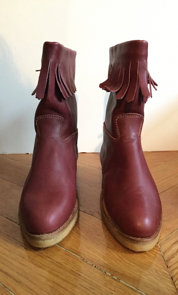 New flat boots with fringes in burgundy leather/M… - image 7