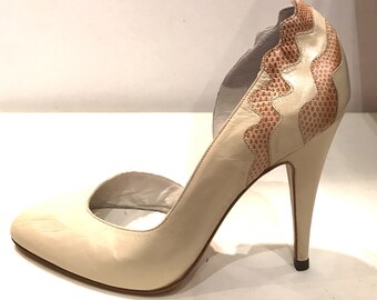 So glam vintage escarpins en cuir beige , Talon haut/ Taille 37,5/Années 80