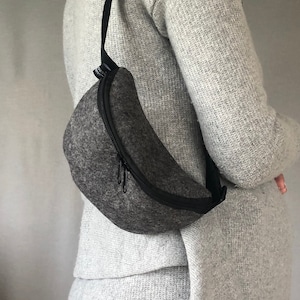 Handbag CROSBODY bag belt bag made of wool felt 100% merino wool 3 sizes gift UnisexBAG122 Gray