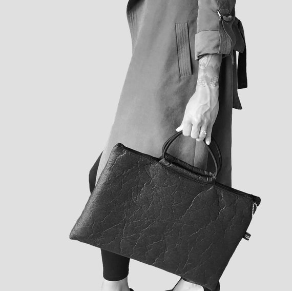 Large handbag messenger bag for laptop briefcase black, red or brown made of PINATEX® Unisex|BAG # 105