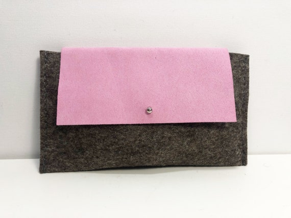 Small clutch gray 100% wool felt with pink leather flap -04