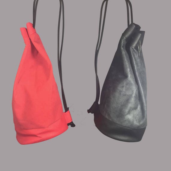 Designer bag Backpack "ROUND" Kunstleder black or red ∣BAG#100