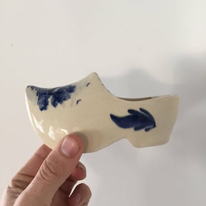 Vintage Dutch Hand painted Delft Clog Ashtray