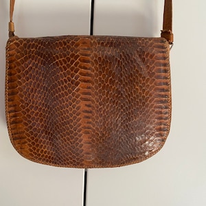 Vintage Snakeskin leather shoulder cross-body bag