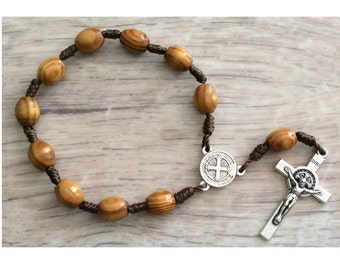 Wooden Decade Rosary with Saint Benedict crucifix, Pocket rosary, Rosary Men Women, Auto Rosary, Decade Rosary Favors, Bulk Rosary