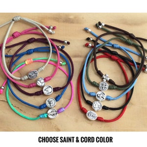 Benutzerdefinierte katholisches Armband, wählen Sie Ihren Heiligen Charme, Minimalist Armband, stapelbar, St Michael, Schutzengel, St Rita, wunderbare Medaille