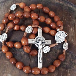 St benedict wooden rosary handcrafted in Medjugorje, catholic rosary, saint Benedict medal, catholic man gift, wooden rosary, mens rosary