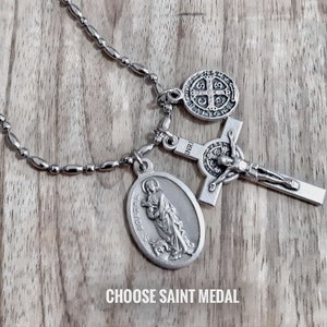 Collier Saint St Agatha - Saint patron des infirmières, cancer du sein, bijoux de survivant, collier pendentif Saint catholique, St Anne, St Michael