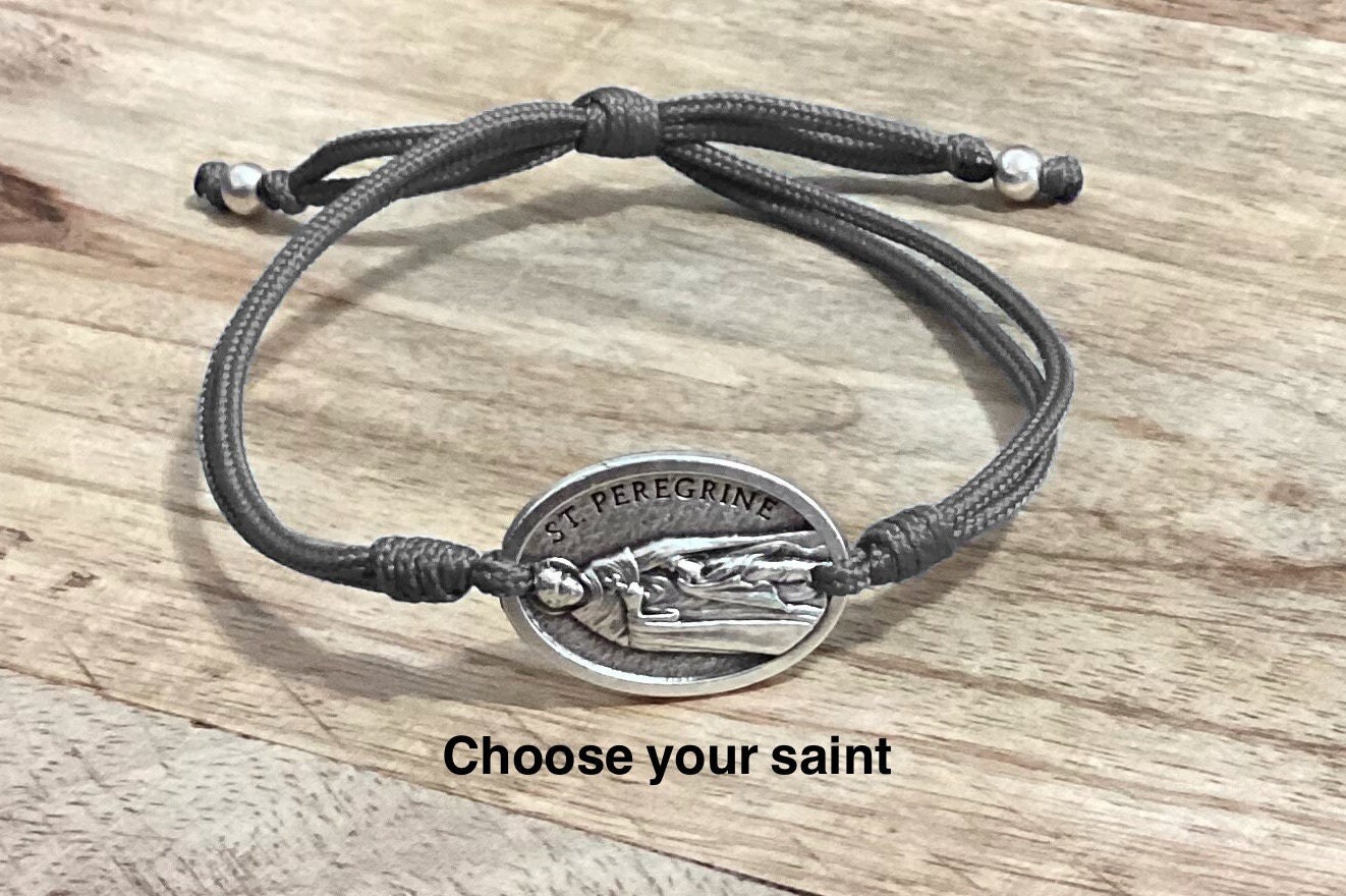 Bracelet St Peregrine saint patron des patients atteints de cancer cadeau de survivant cadeau d un patient cancereux cadeaux de l espoir saint pelerin Etsy France