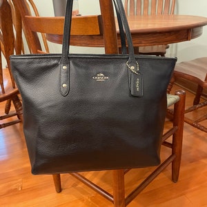 Coach large city zip tote shop