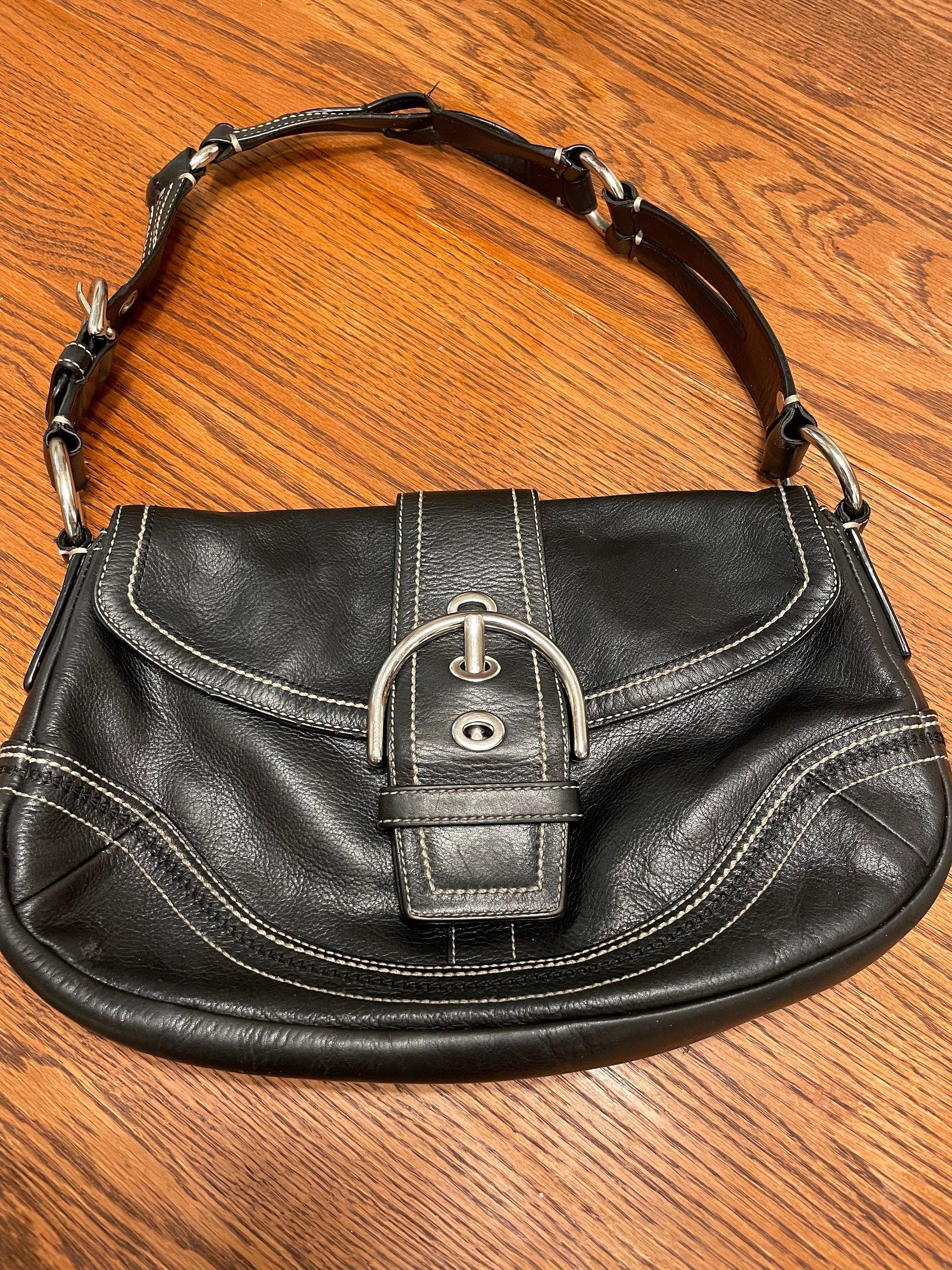 Vintage 1990s COACH Black Leather Shoulder Bag / Flap - Made in