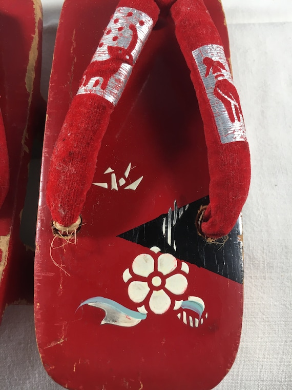 Red Wood Child's Zori Sandals - image 9