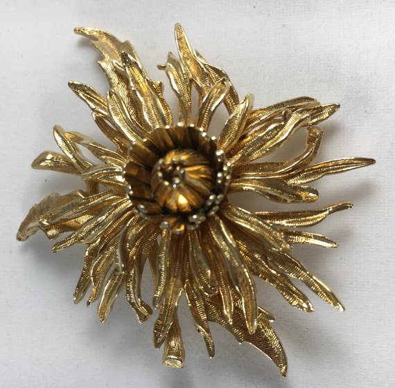 Corocraft Gold Floral Brooch - image 1