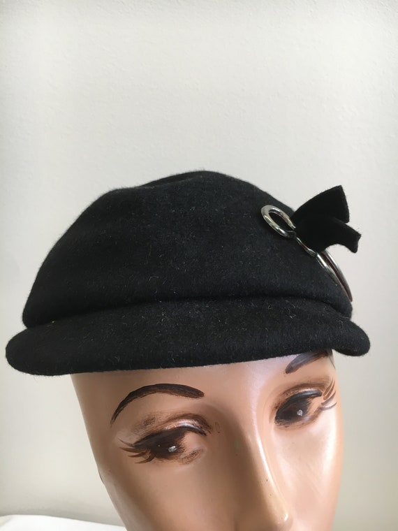 Black Wool 1930's Hat - image 1