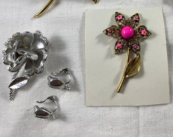 Flower Brooches CHOICE Coro Trifari Red Rose