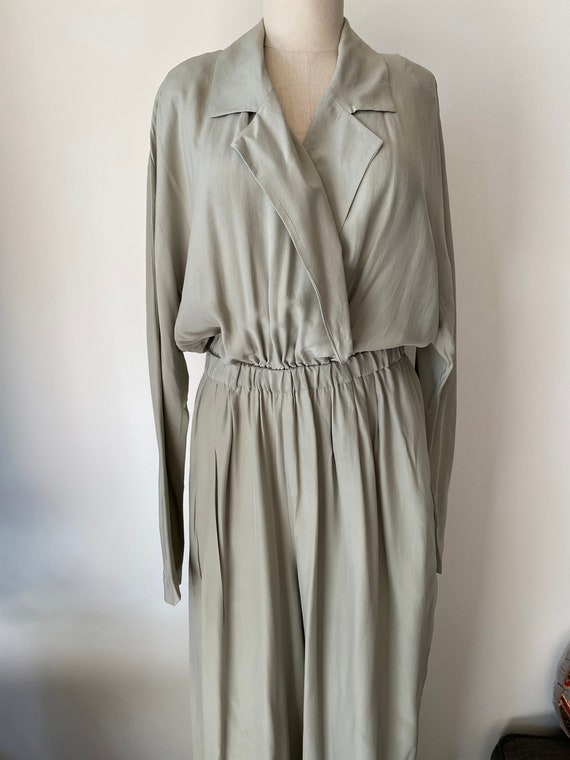 Ellen Tracy Sage Green Silk 1990's Jumpsuit Size 8 - Gem