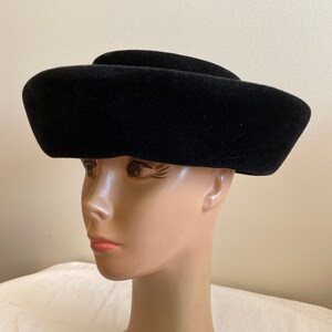 Evelyn Varon Model Wide Brim 1940\'s Vintage Original Hat Woven MCM Velvet Band Evelyn Varon Hat | eBay main image 4