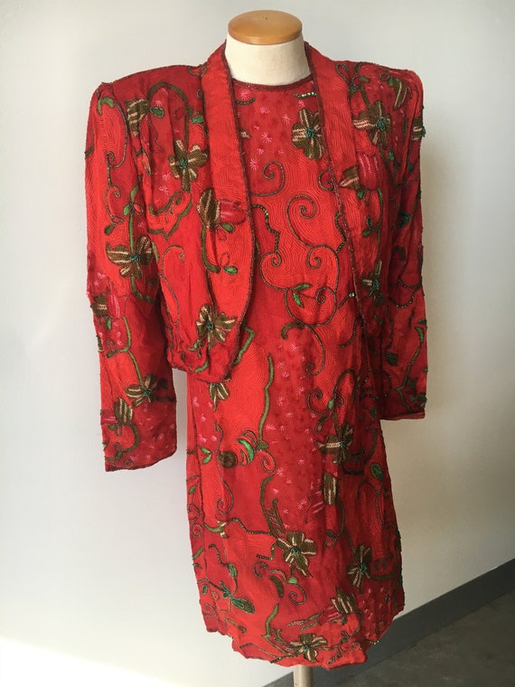 Red And Green Silk Embroidered And Sequin 1990's D