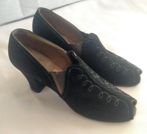 Black suede Dickerson 40's shoes