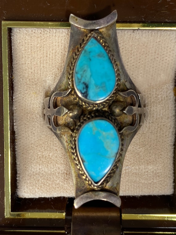 Nepalese Sterling Turquoise Saddle Ring Trident R… - image 1