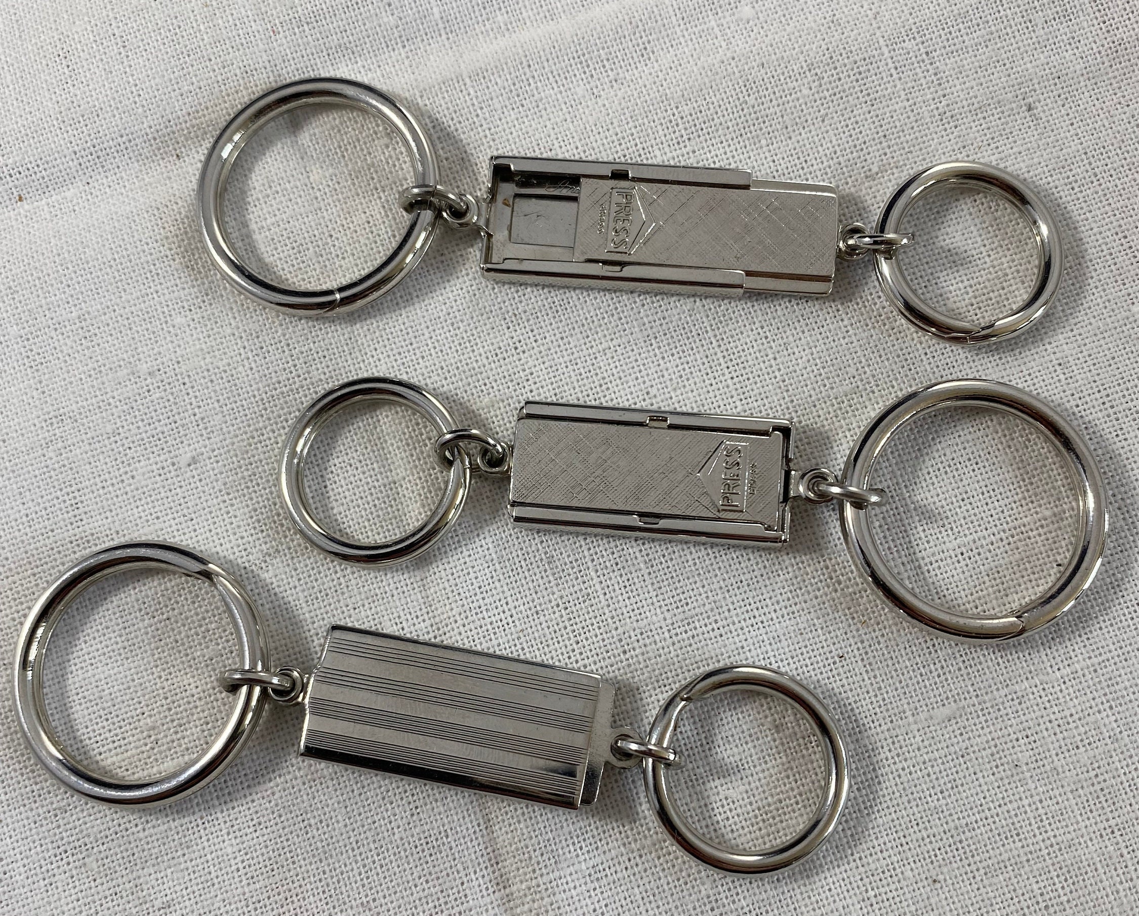 LOUIS VUITTON Damier Cube Valet Key Holder KEYCHAIN ring key chain