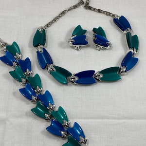 Lisner Parure Blue And Teal Green Thermoset Modern 3 Piece Set