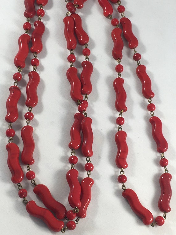 Vintage 1930's Long Red Glass Beaded Necklace - image 2