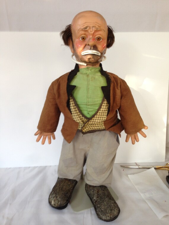 willie the clown doll
