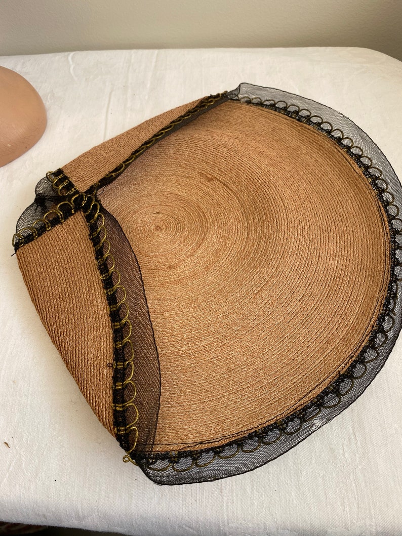 Collapsible Woven 1940/'s Ladies Hat