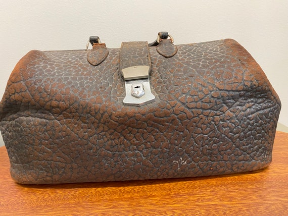 Copperton Lane: 1930s Black Naugahyde Doctor or Gladstone Bag