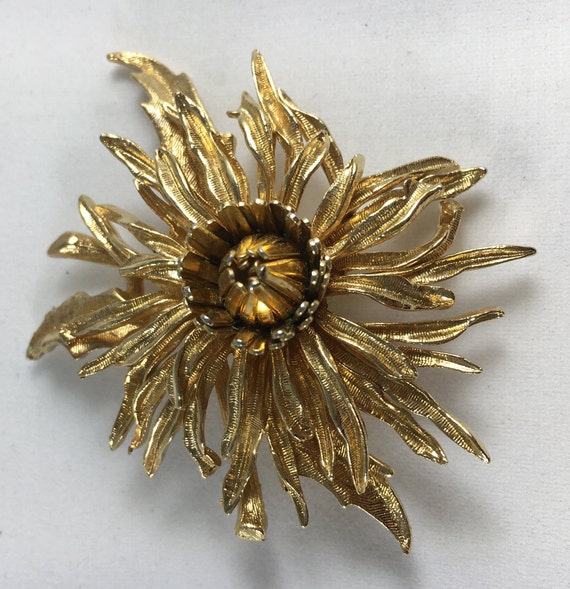 Corocraft Gold Floral Brooch - image 2