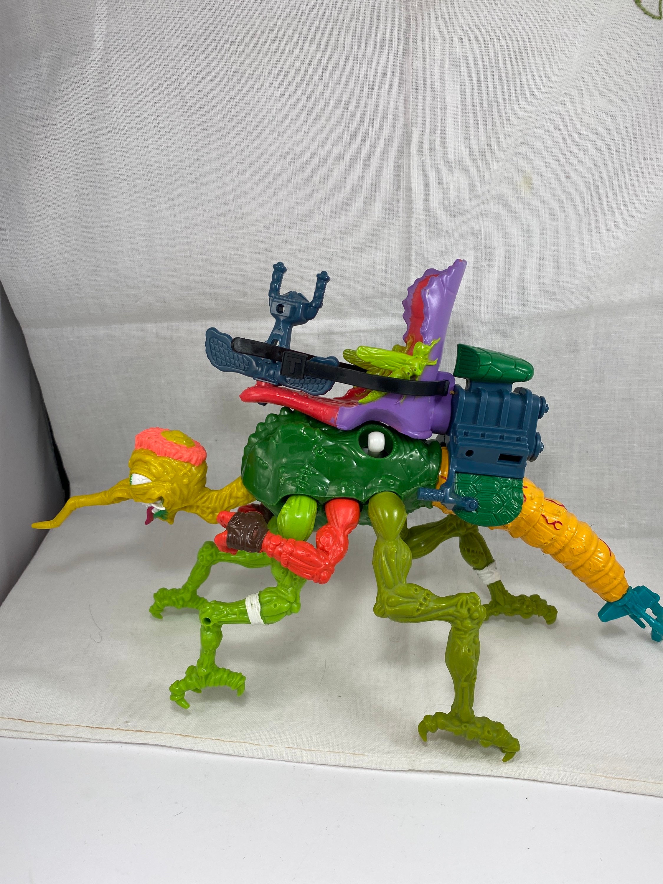 TMNT メガミュータントニードルノーズモスキートビークル ティーン