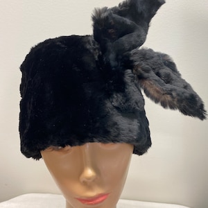 Black Fur 1930&#39;s Flapper Winter Cloche