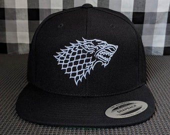 Wolf Outline Embroidered 6-Panel High Quality Snapback Hat/Cap