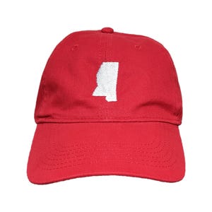 Gorra bordada de Mississippi State: Colores personalizados, ajustable, 100% algodón