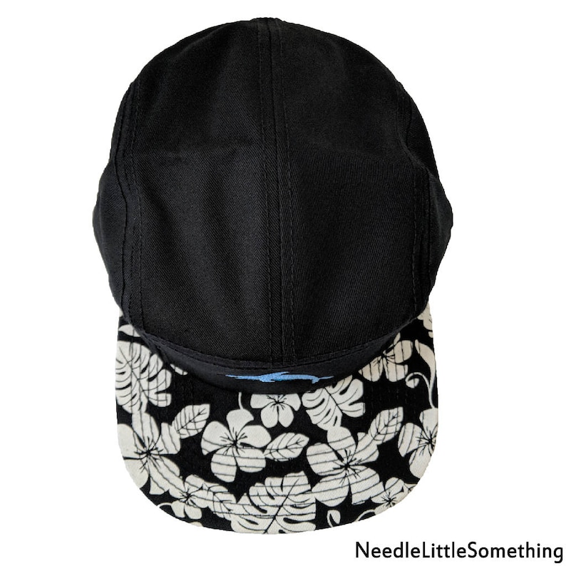 Cute Dolphin Embroidered Hawaiian Floral Pattern Camper HatCap
