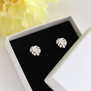 Monstera Leaf Sterling Silver Studs | Monstera leaf Earrings | 925 Sterling Silver Nature Studs | Monstera Gift Idea | Bridal Earrings |