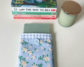 Fabric Kindle Sleeve: Stylish E-Reader Protection | Lightweight Cushioned Cover for Amazon Devices