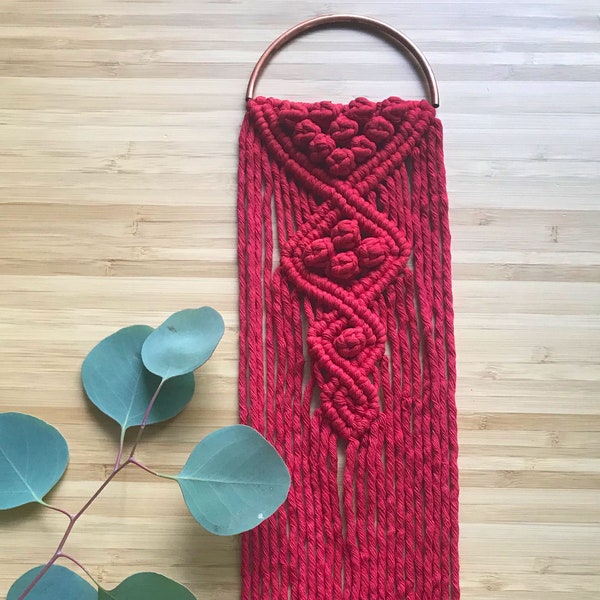 Red Macrame, Macrame Wall Hanging, Arch Macrame Wall Hanging, Macrame Decor, Wall Hanging, Macrame Wall Hanging Small, Hand-dyed Macrame