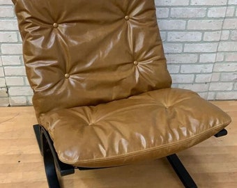 Mid Century Modern Siesta Lounge by Westnofa Newly Upholstered in Distressed Cognac Italian Leather