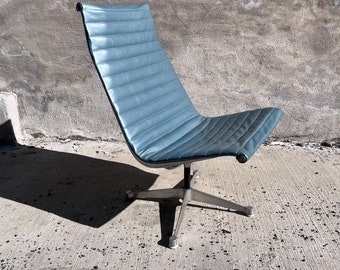 Mid Century Modern Aluminum Group Swivel Lounge Chair for Herman Miller Newly Reupholstered in Leather