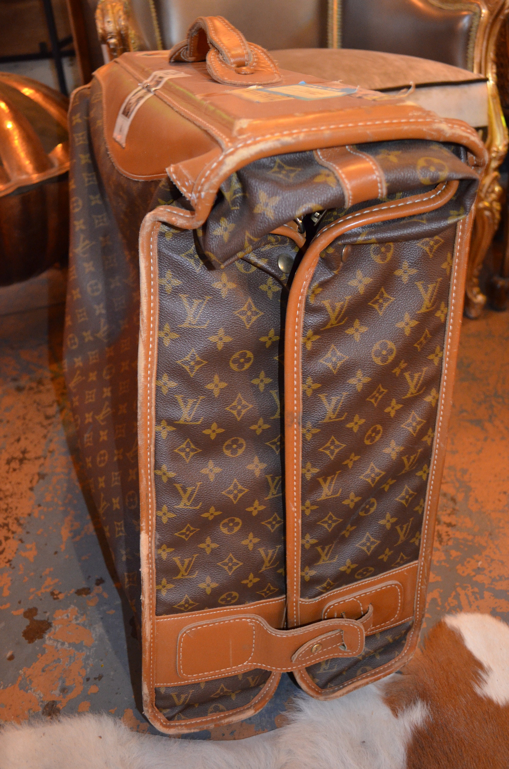 Lv Travel Bag With Wheels For Sale