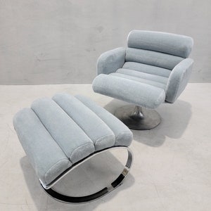 Mid Century Modern Swivel Tulip Base Lounge Chair and Ottoman by Stendig Newly Upholstered in Blue Italian Mohair