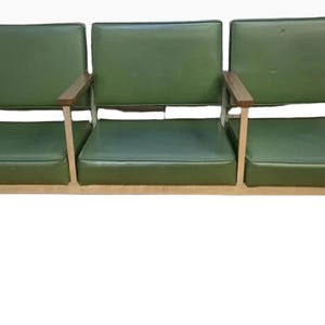 Mid Century Modern Knoll Style Bench in Green